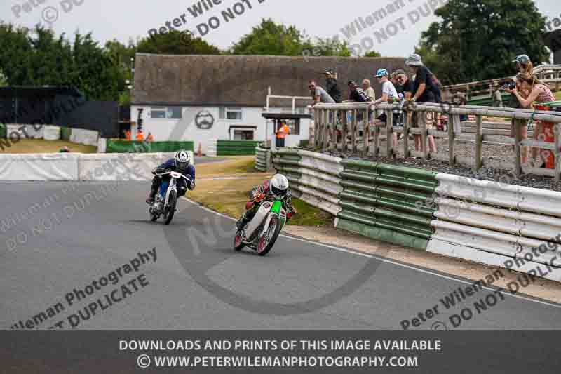 Vintage motorcycle club;eventdigitalimages;mallory park;mallory park trackday photographs;no limits trackdays;peter wileman photography;trackday digital images;trackday photos;vmcc festival 1000 bikes photographs